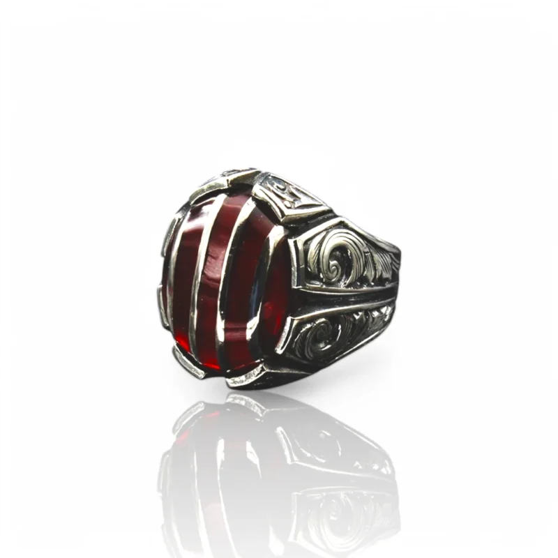 gümüş çizgili kırmızı yüzük Gümüş Çizgili Kızıl Taşlı Yüzük