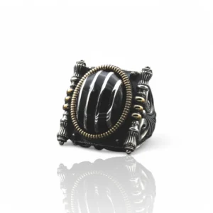 gümüş çizgili siyah yüzük Gümüş Çizgili Siyah Yüzük