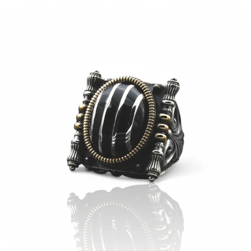 gümüş çizgili siyah yüzük Gümüş Çizgili Siyah Yüzük