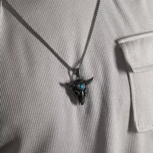 boğa kolye -min Turkuaz Taşlı Boğa Çelik Kolye