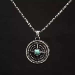pusuala taşlı-min Taşlı Pusula Çelik Madalyon Kolye